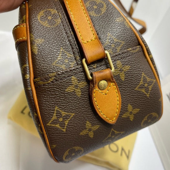 Louis Vuitton Blois in Monogram, with dust bag. - Picture 8 of 16